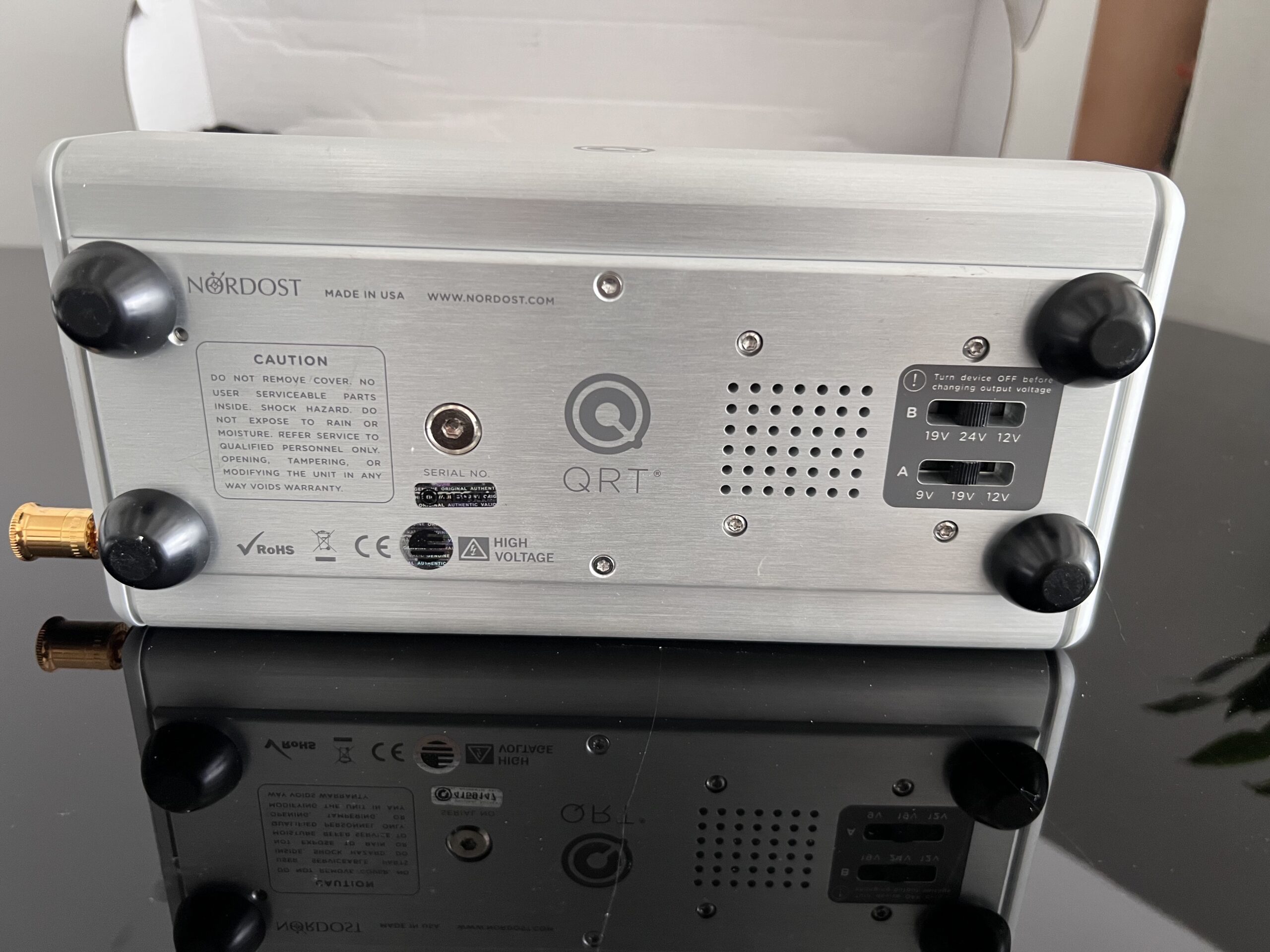 Nordost QSource Linear Power Supply is designed to improve a sound system's sonic articulation, heightening dynamics, and expanding the sound stage.